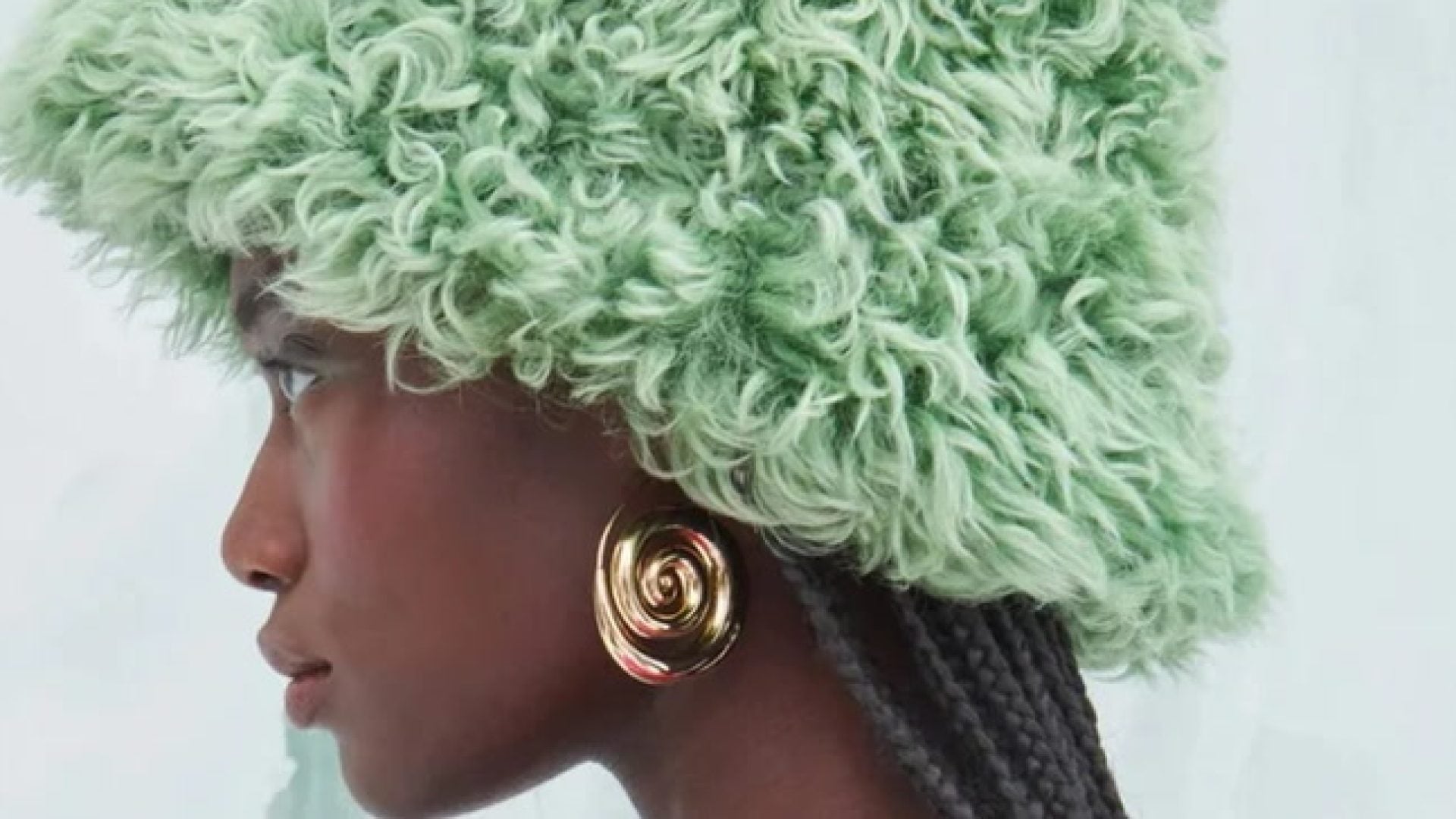 WATCH: In My Feed – Keep Your Head Warm with These Stylish Fur Hats This Season
