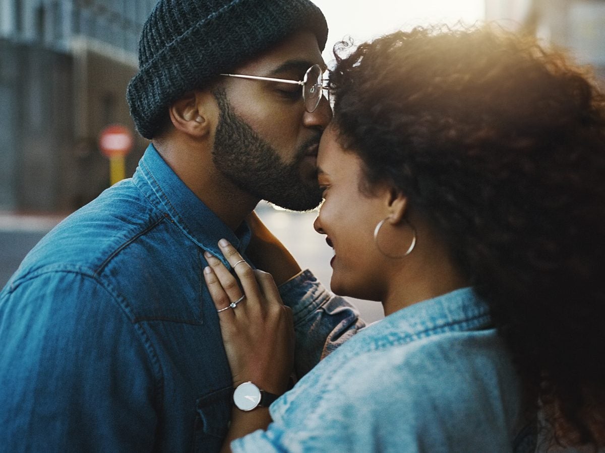 Behind The “Untyping” Dating Trend: Here’s Why You Should Think Outside Your Comfort Zone