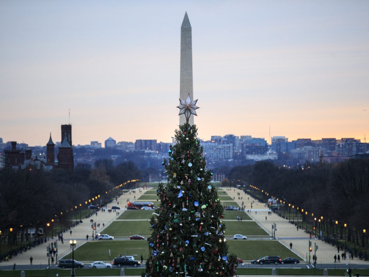 In DC For The Holidays? Here Are 6 Ways To Experience All The Magic That The Nation’s Capital Has To Offer