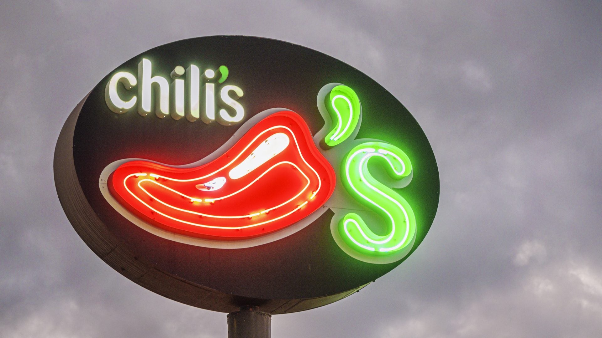 Black Family Suing Chili’s After Being Told They Had To Pay Before Being Served, Per Lawsuit