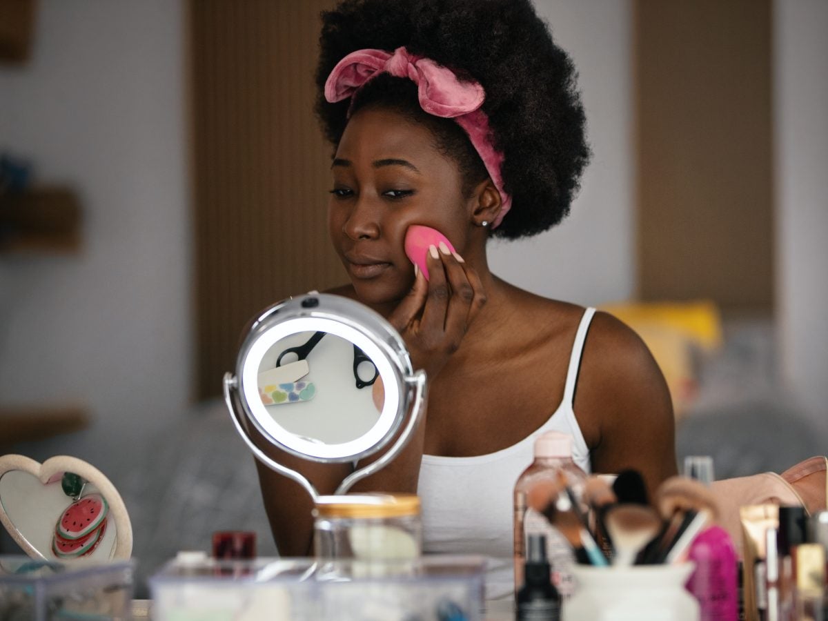 The Best Makeup Mirrors For Perfecting Those Tiny, Little Details