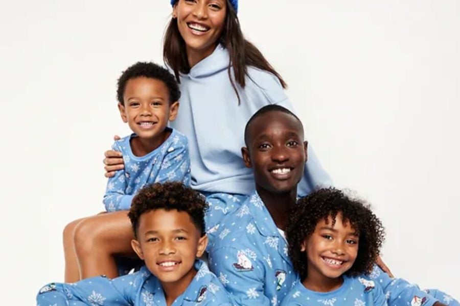 7 Cute And Cozy Christmas Pajama Sets For The Entire Family