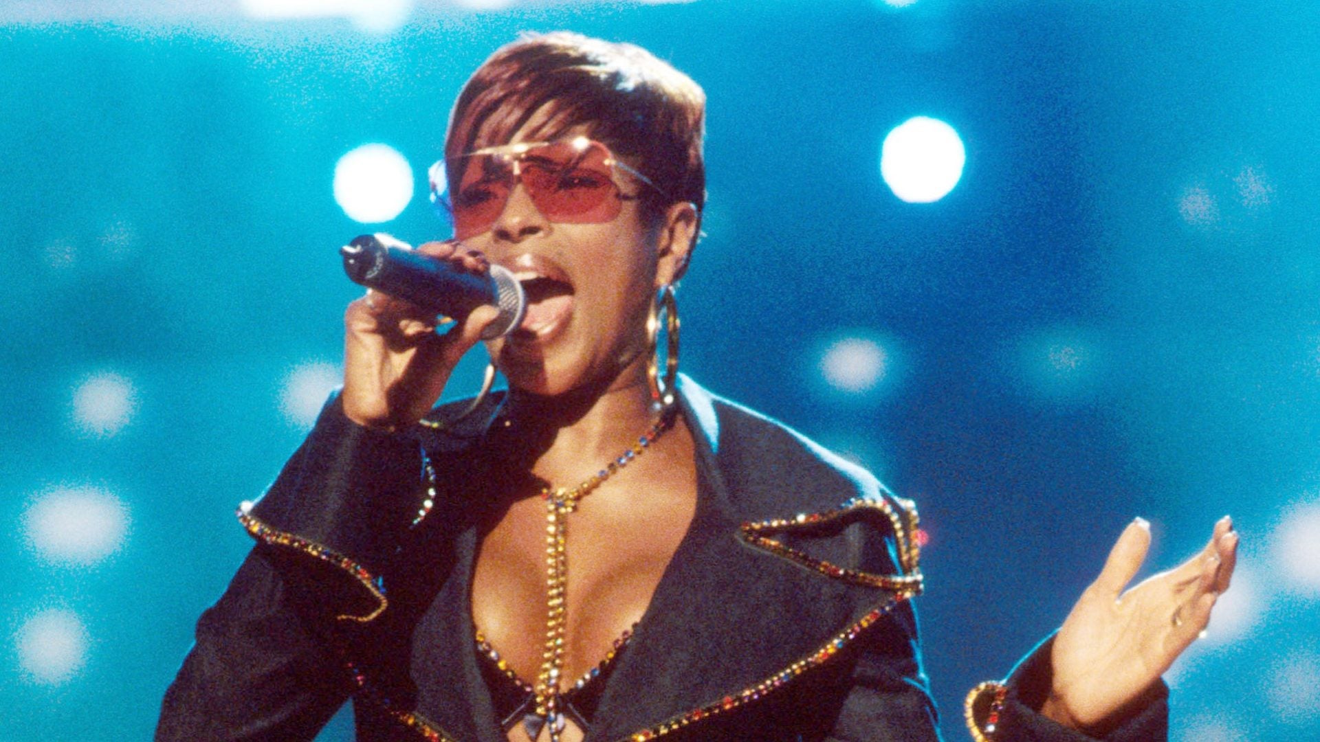 A Look Through Prolific Artist Mary J. Blige’s Style Evolution