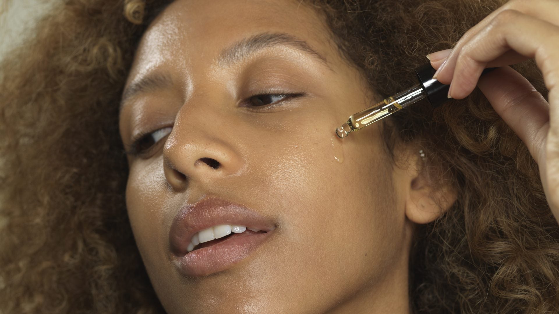 The Best Niacinamide Serums to Give You An Instant Glow