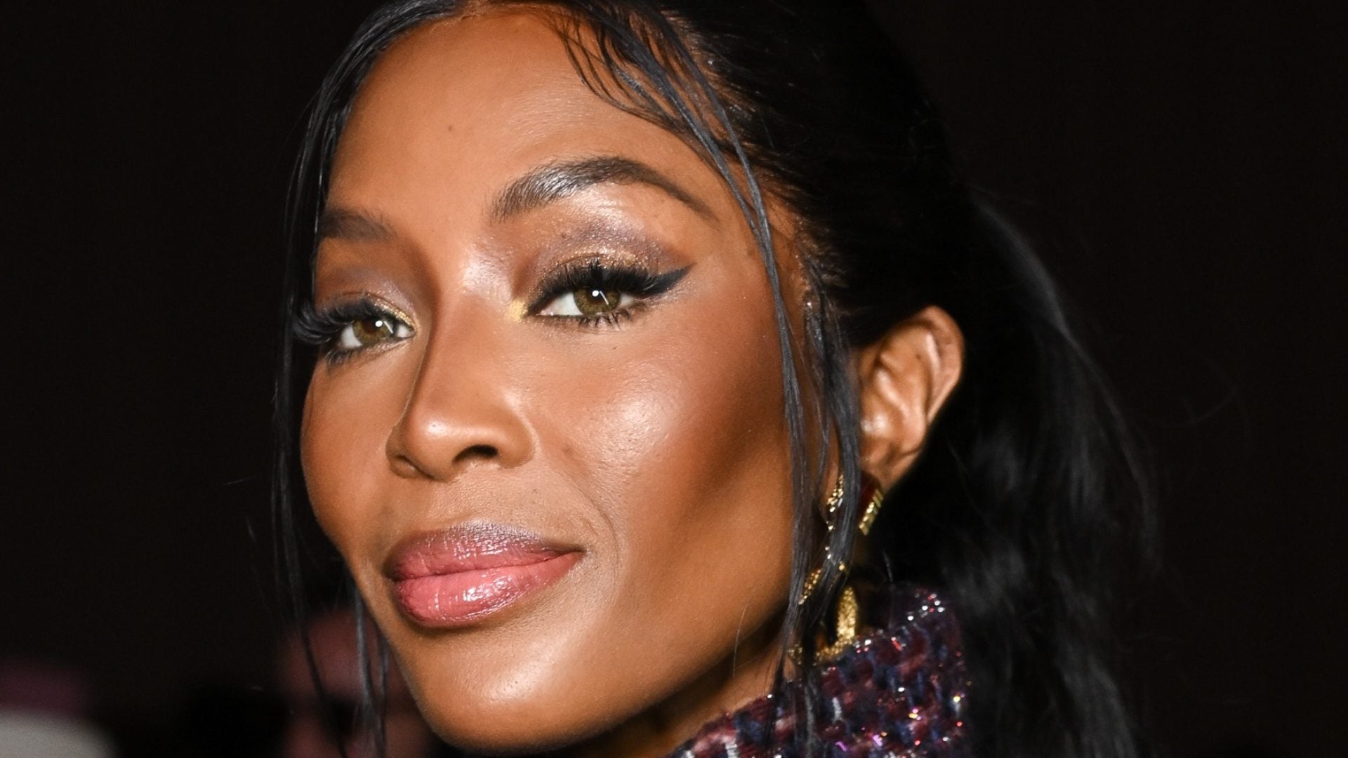 Naomi Campbell Graced Chanel’s Front Row In A Timeless Beauty Look