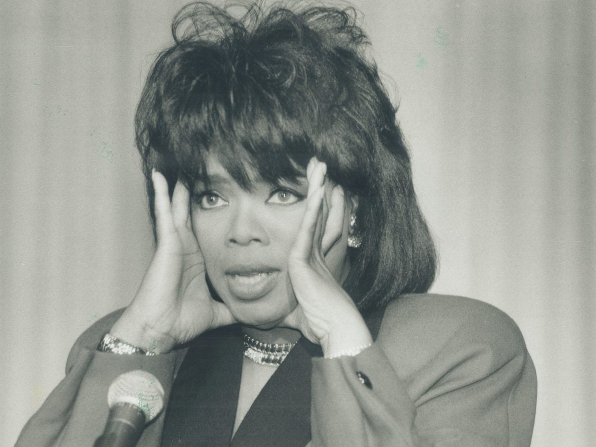 A Look Back At 33 Of Oprah Winfrey's Best Beauty Moments