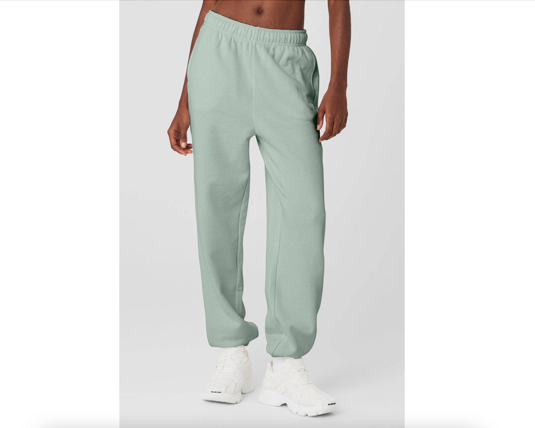The Best Sweatpants For Women Who Love Comfort