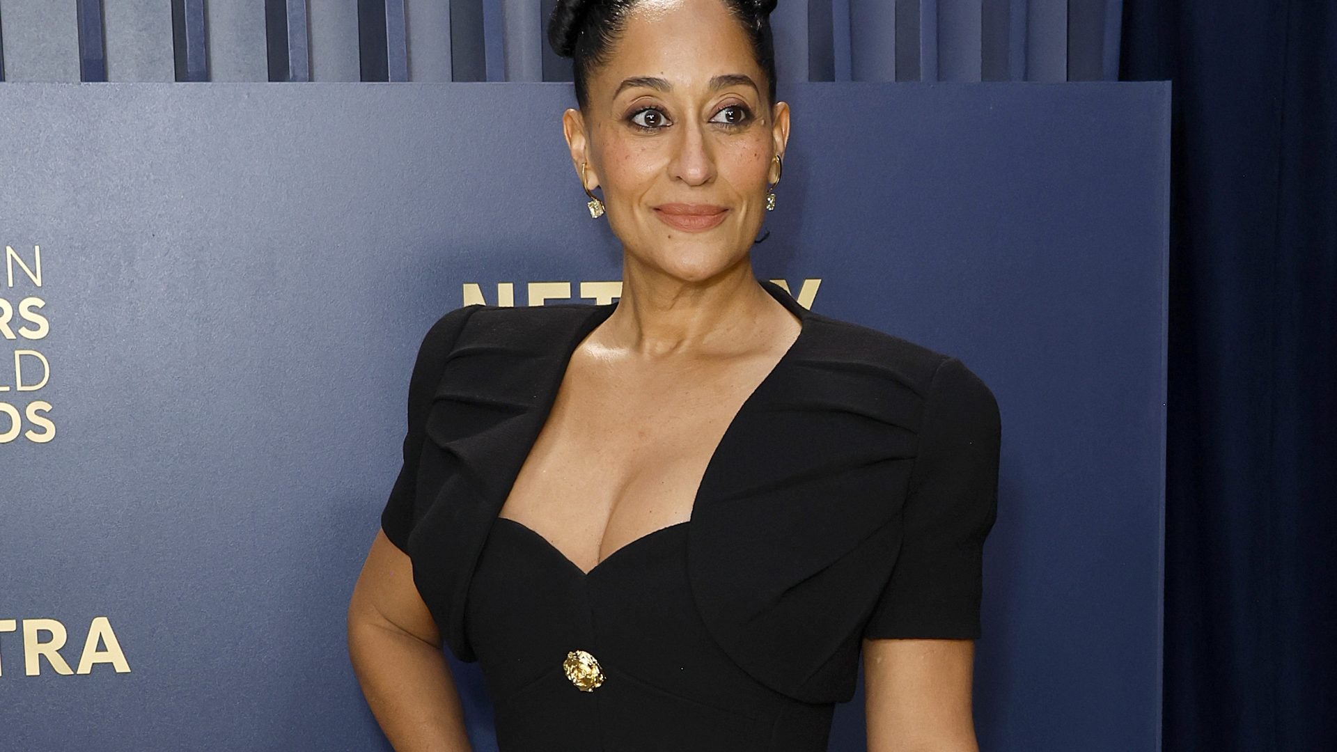 How Tracee Ellis Ross Achieved Glowing Skin For The SAG Awards