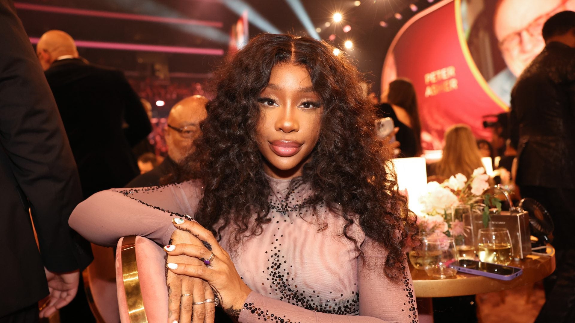 SZA Reveals Why She Removed Her Breast Implants: 'It Was Painful'