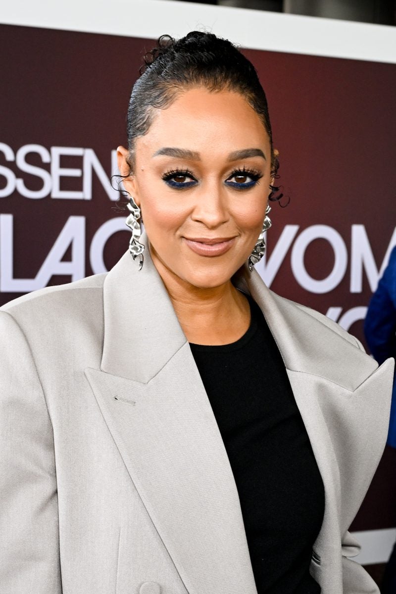 The Best Beauty Looks From The ESSENCE 2024 Black Women In Hollywood Awards