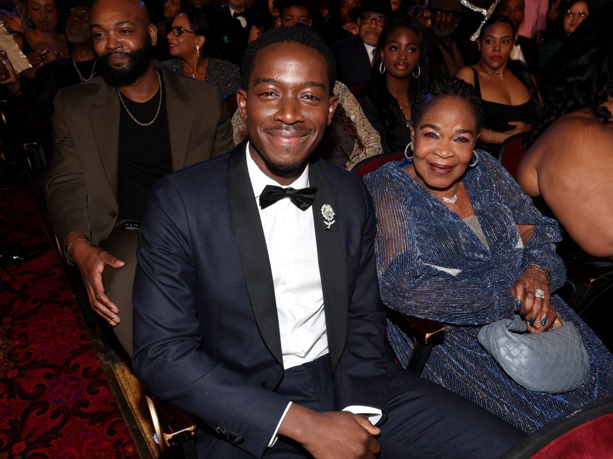 Damson Idris's Mom Traveled 17 Hours From Lagos To LA To Be His Plus-One For The NAACP Image Awards