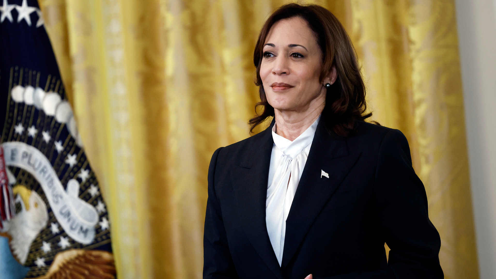 Why Kamala Harris' Suits On Her Campaign Trail Are Important