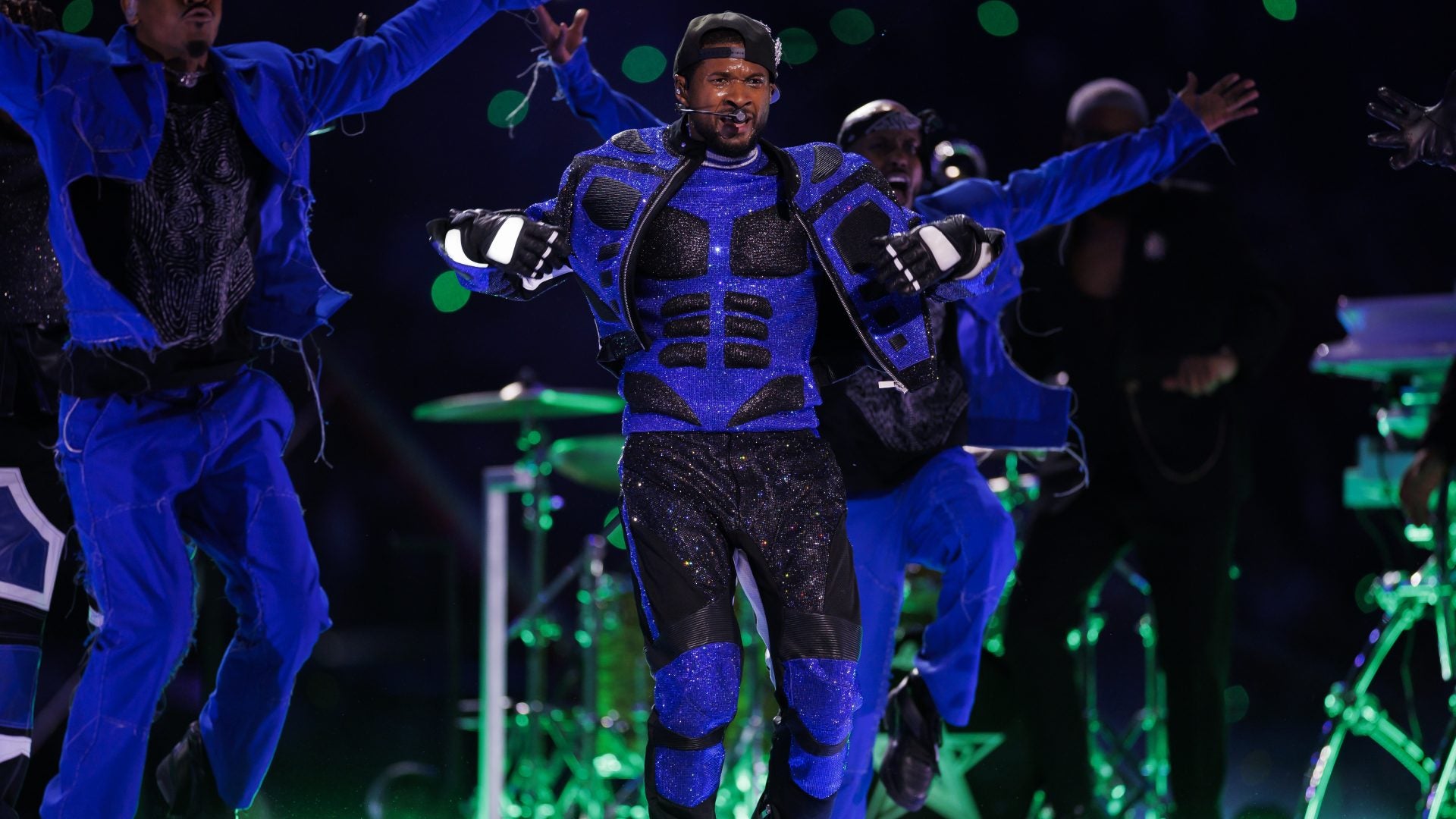 Usher To Receive Lifetime Achievement Award At BET Awards 2024