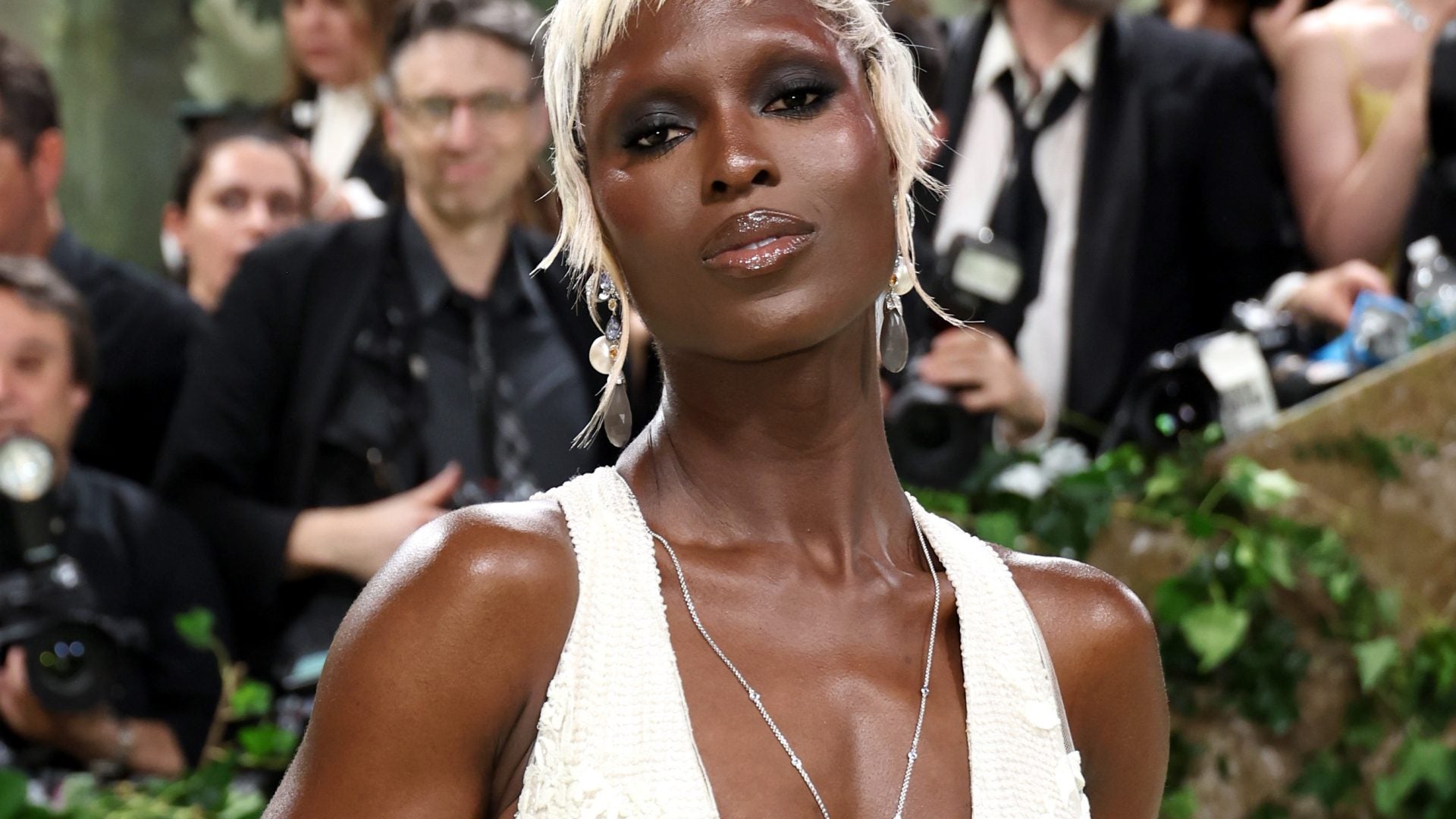 How Jodie Turner-Smith’s ‘Angelic Rockstar’ Met Gala Hair Came Together