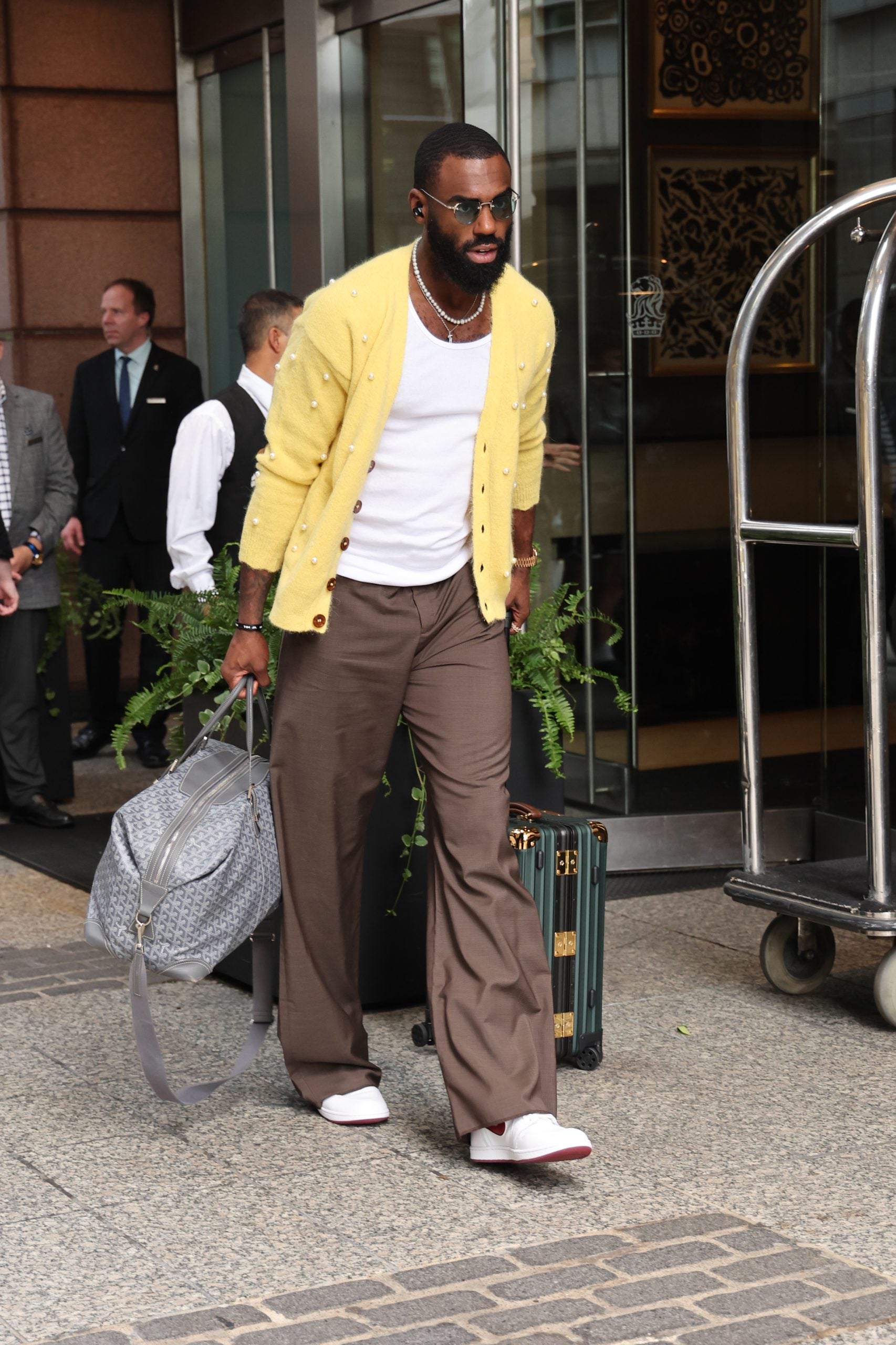 Best tunnel look from Game 5 of the 2024 NBA Finals