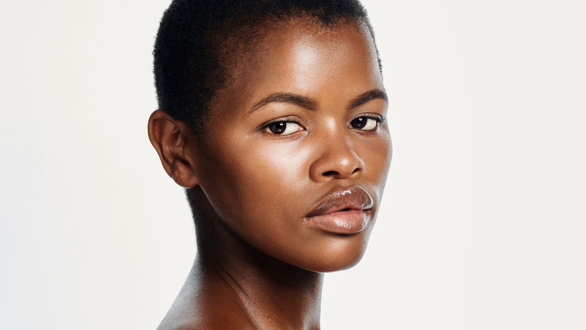 Is Your Skin Oily This Season? Try This Expert-Approved Ingredient