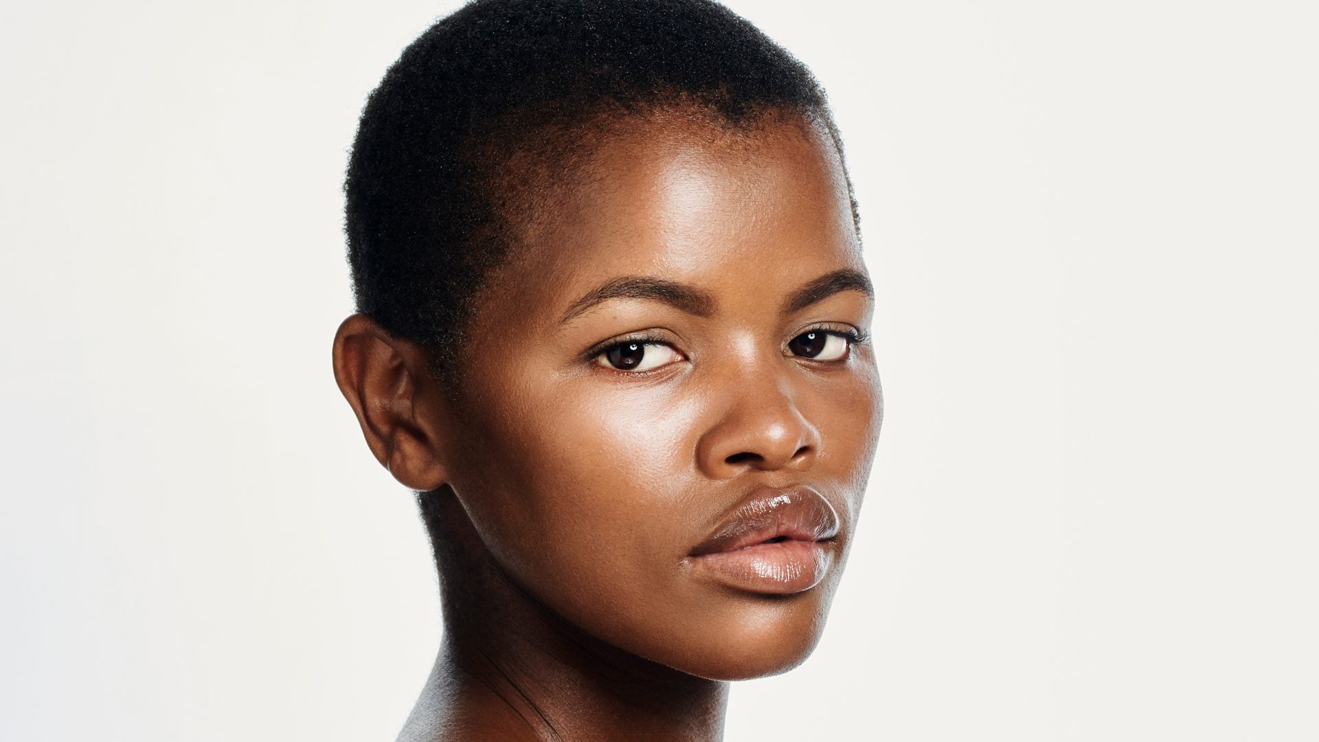 Is Your Skin Oily This Season? Try This Expert-Approved Ingredient