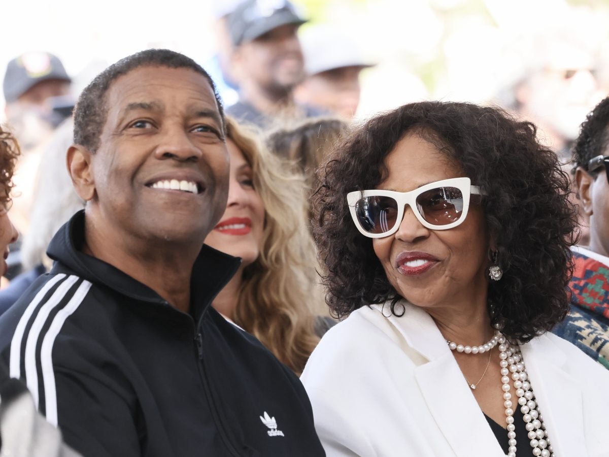 Denzel Washington FaceTimed Wife Pauletta During An Interview, And It Is The Most Wholesome Thing