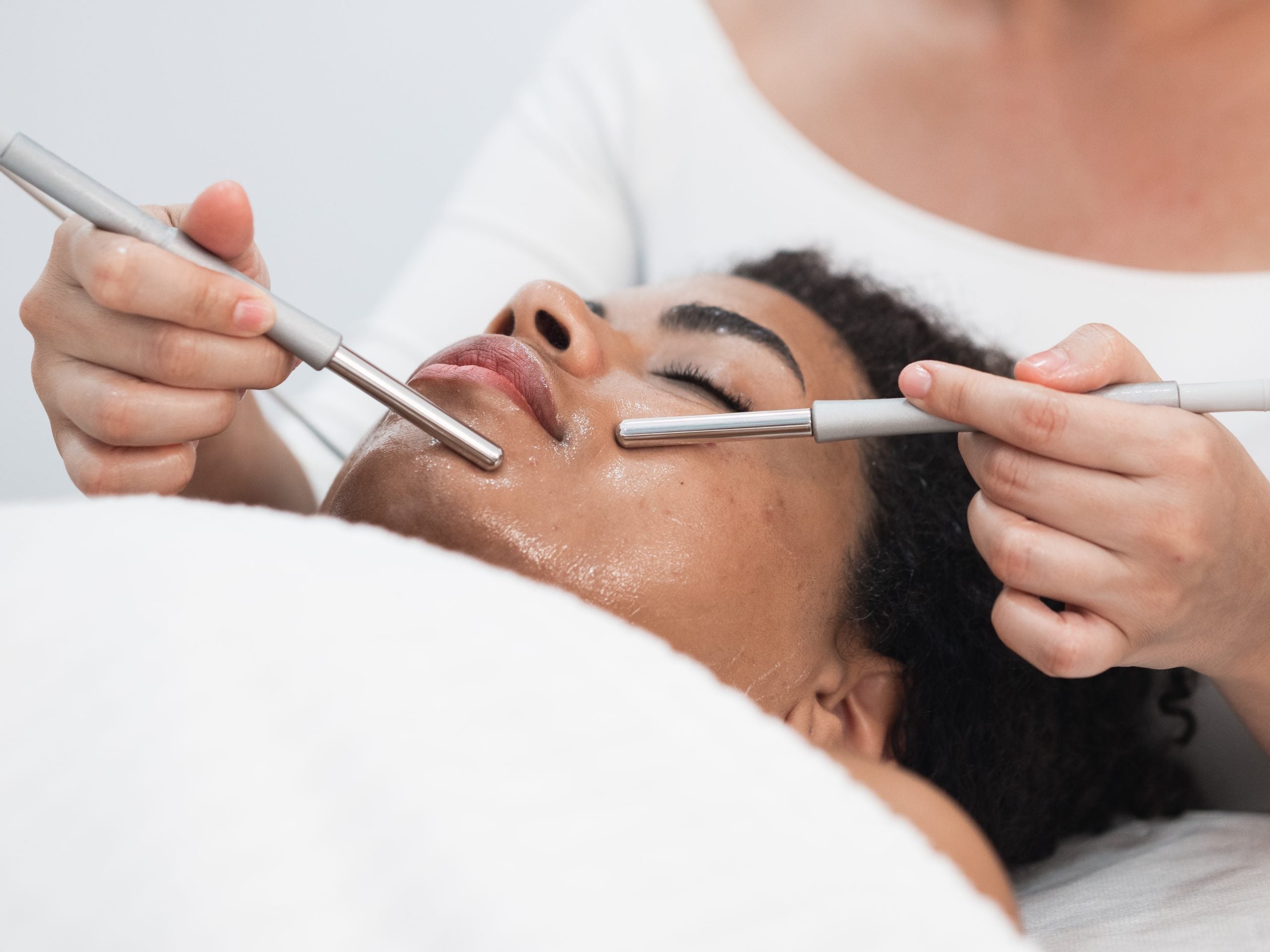 Everything You Need To Know About Hydrafacials