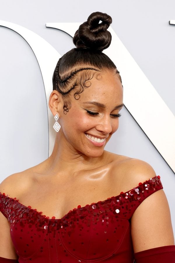 Our Favorite Beauty Looks From The 2024 Tony Awards