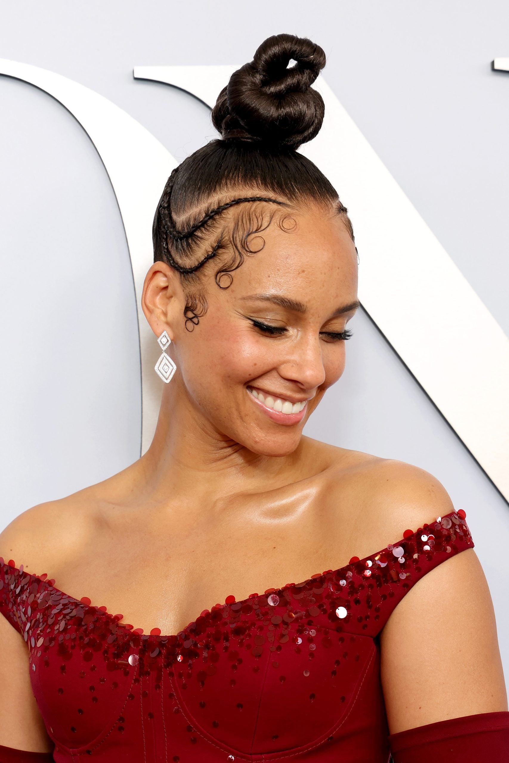 Our favorite beauty looks from the 2024 Tony Awards