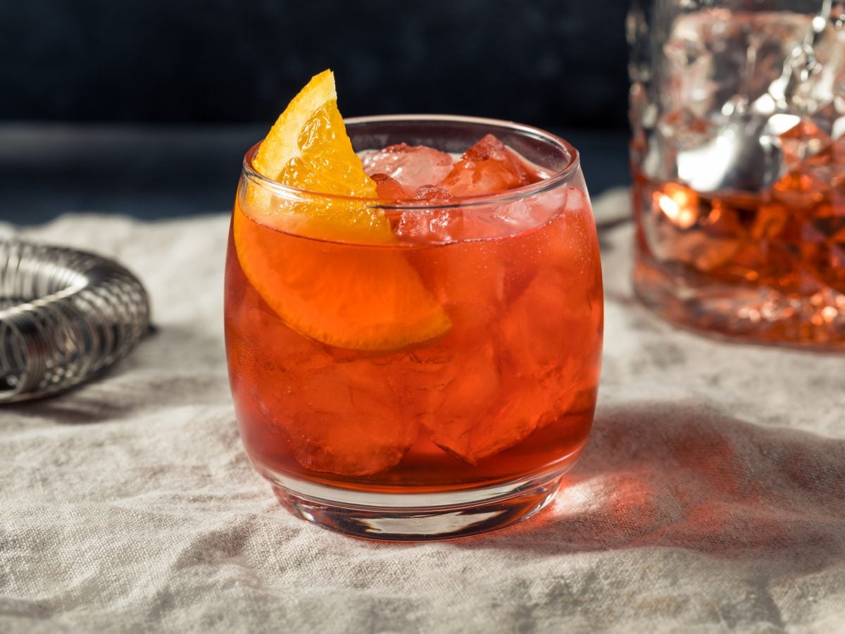 12 Flavorful Cocktails To Drink This August Based On Your Zodiac Sign