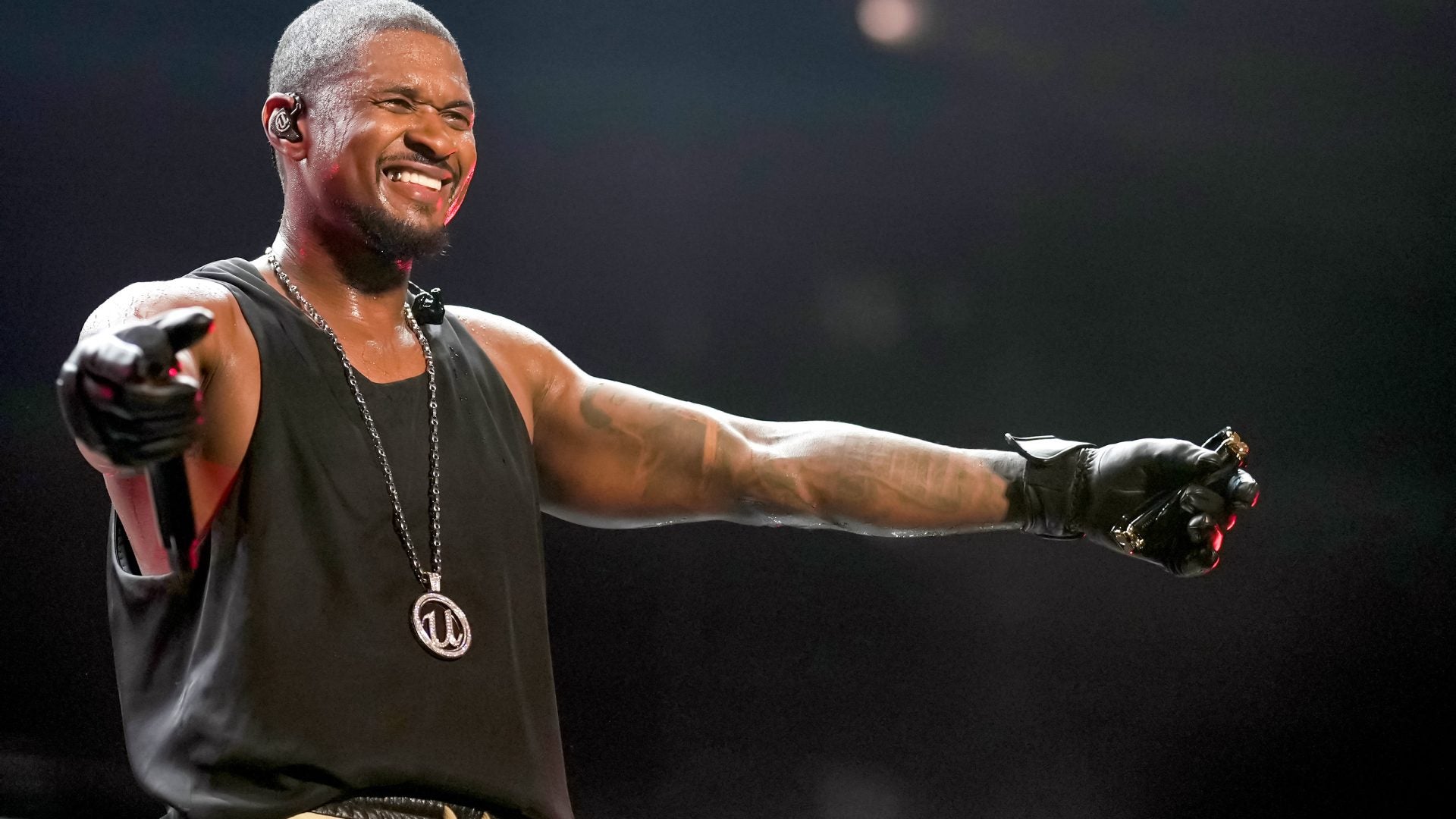 WATCH: Usher Shares Trailer For Concert Film, ‘Rendezvous In Paris’