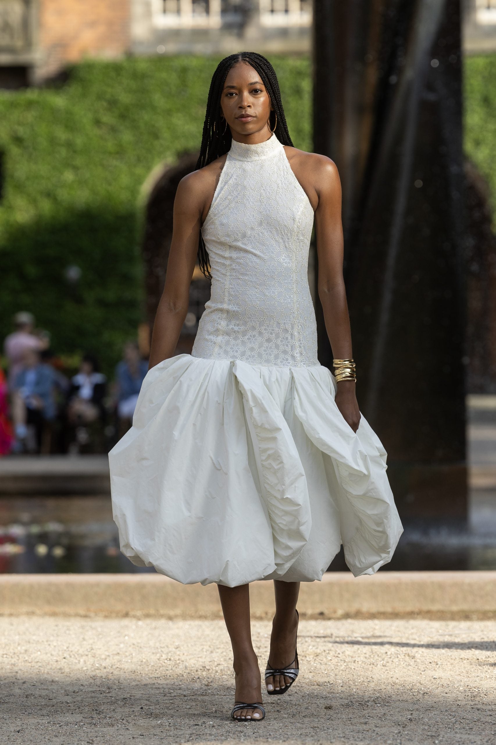 Unconventional Summer Wedding Dresses For Cool Girls