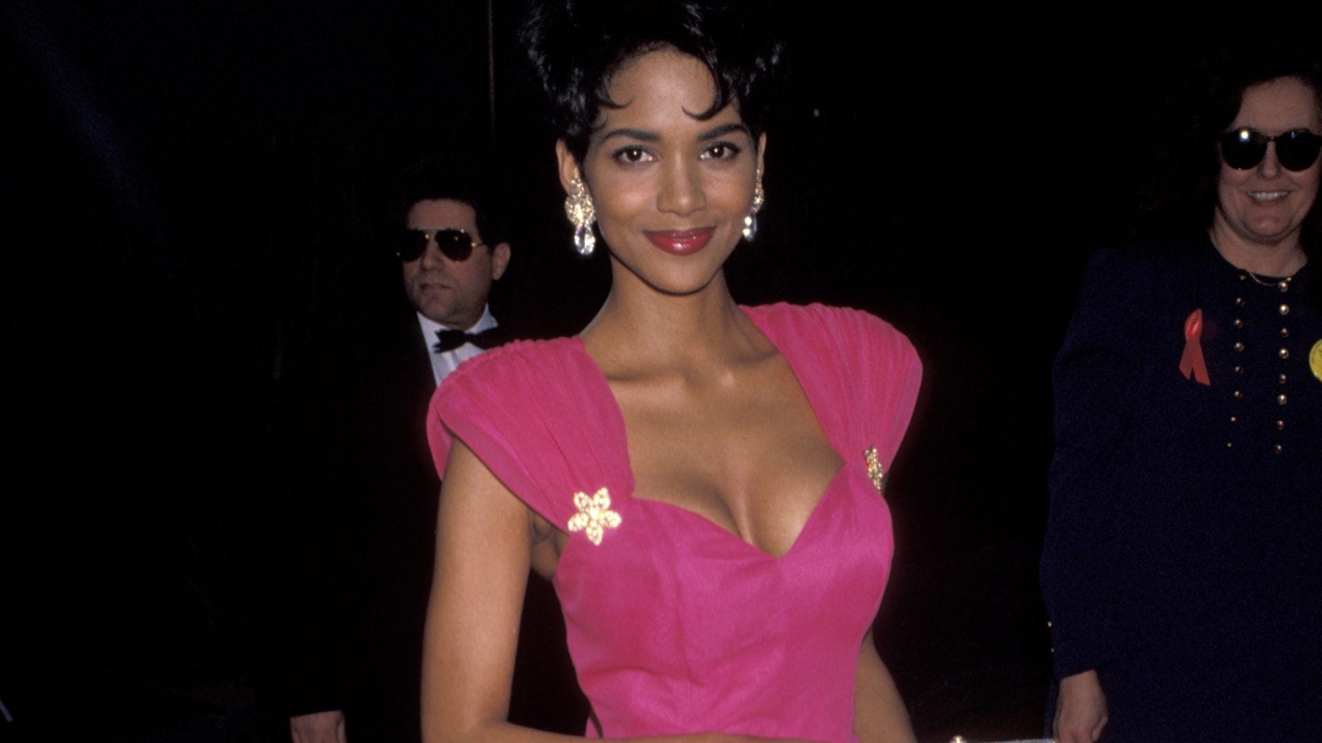 Halle Berry’s Most Iconic '90s Fashion Moments That Defined Effortless Chic