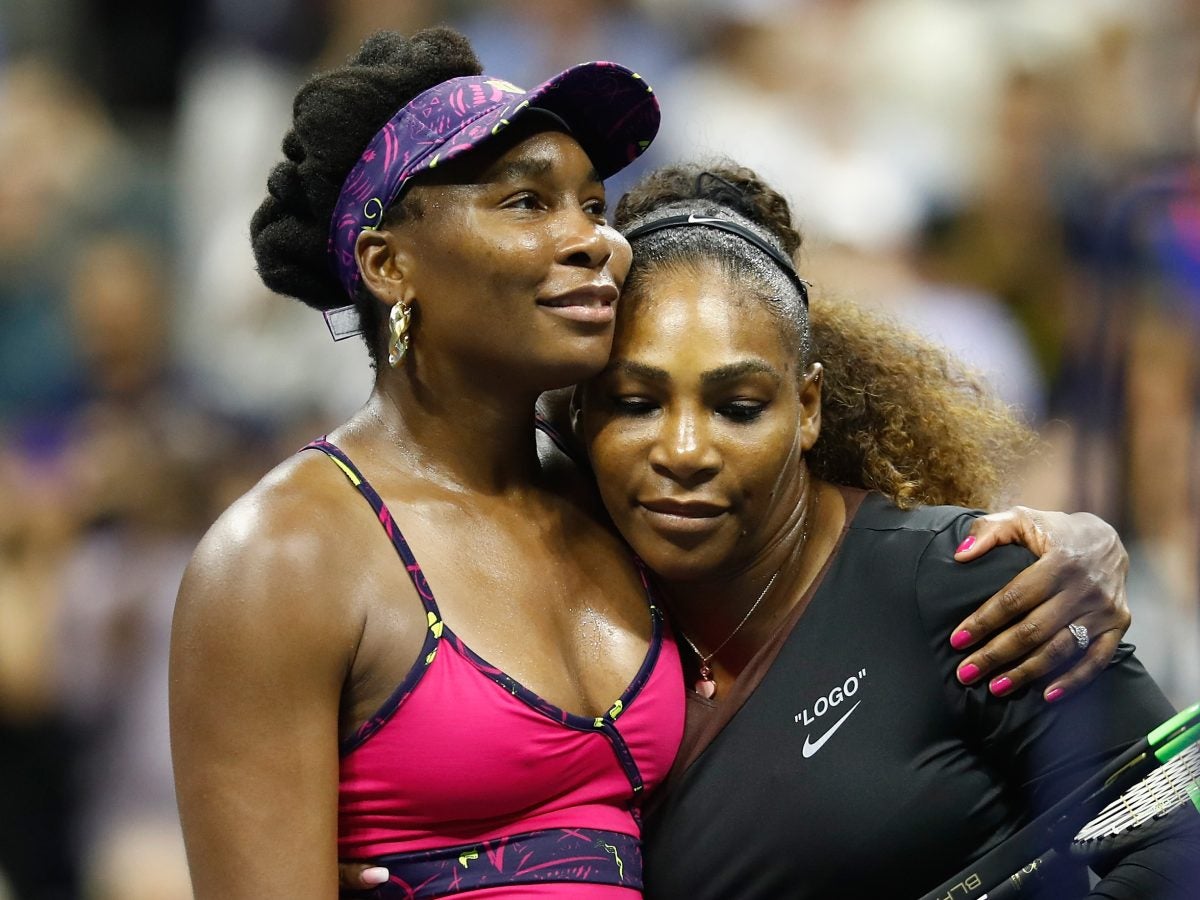 30 Photos Of Venus And Serena Williams's Sweet Sisterly Bond Over The Years