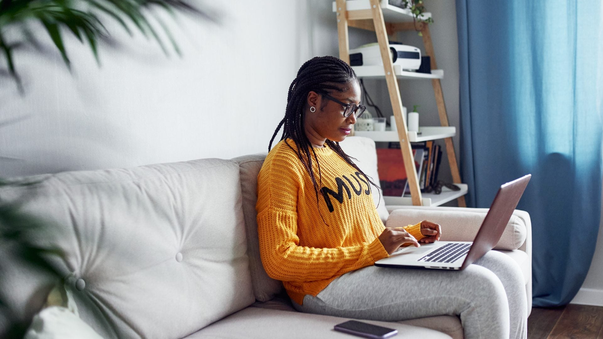 Why More Black Millennials Are Turning To Minimalist Living For Financial Freedom