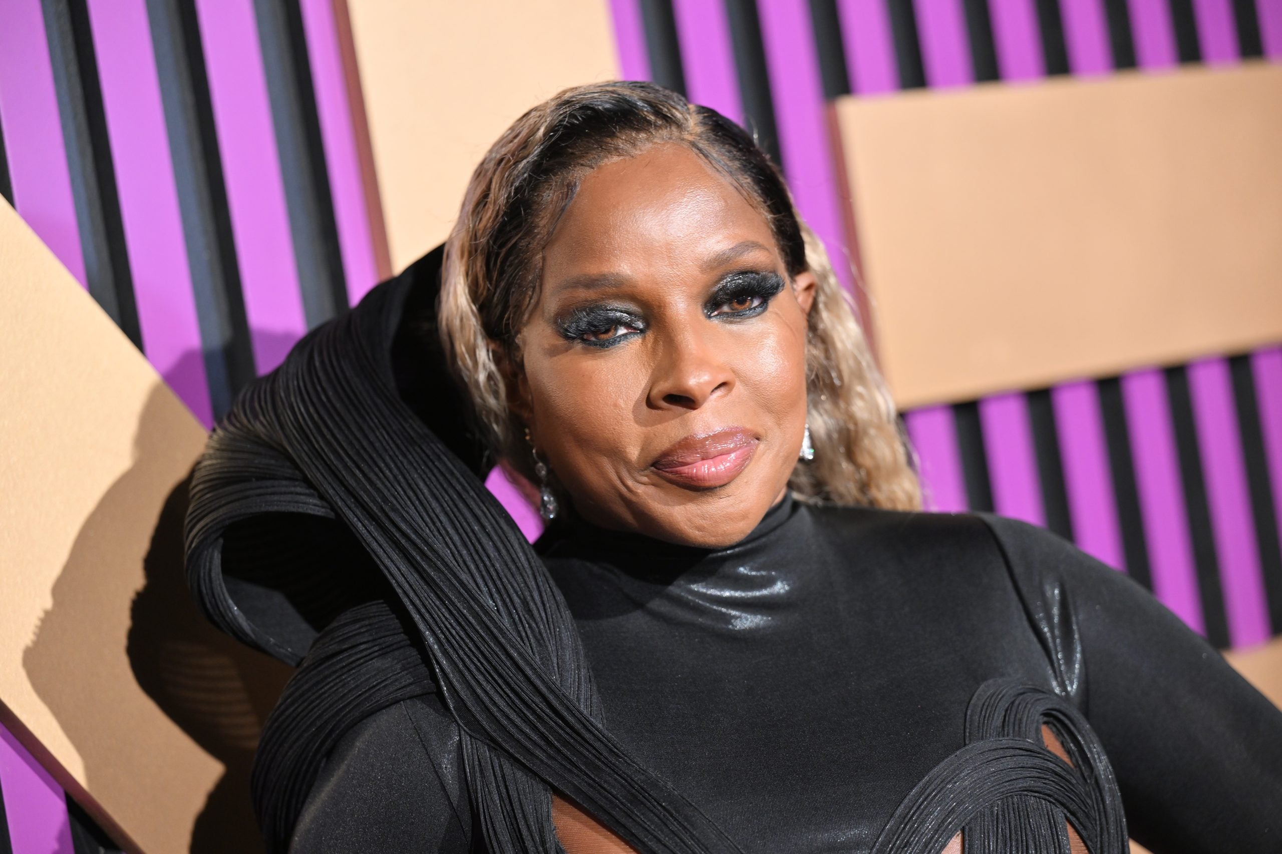 Mary J. Blige Says Her Budding Romance Is ‘Going Well’ Because Of Self-Love: 'I Feel Good About Me'