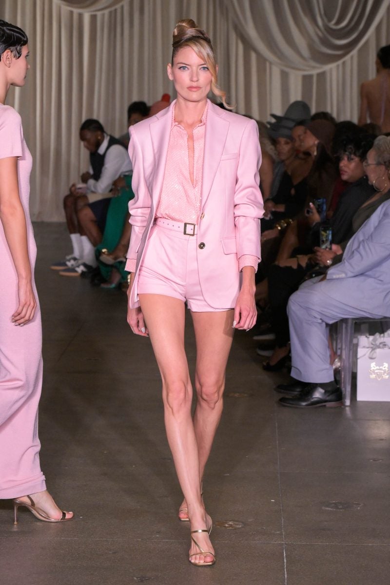 Sergio Hudson Pays Homage To Ladylike Elegance Of The Sixties In Spring/Summer 2025 Show