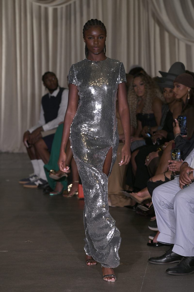 Sergio Hudson Pays Homage To Ladylike Elegance Of The Sixties In Spring/Summer 2025 Show