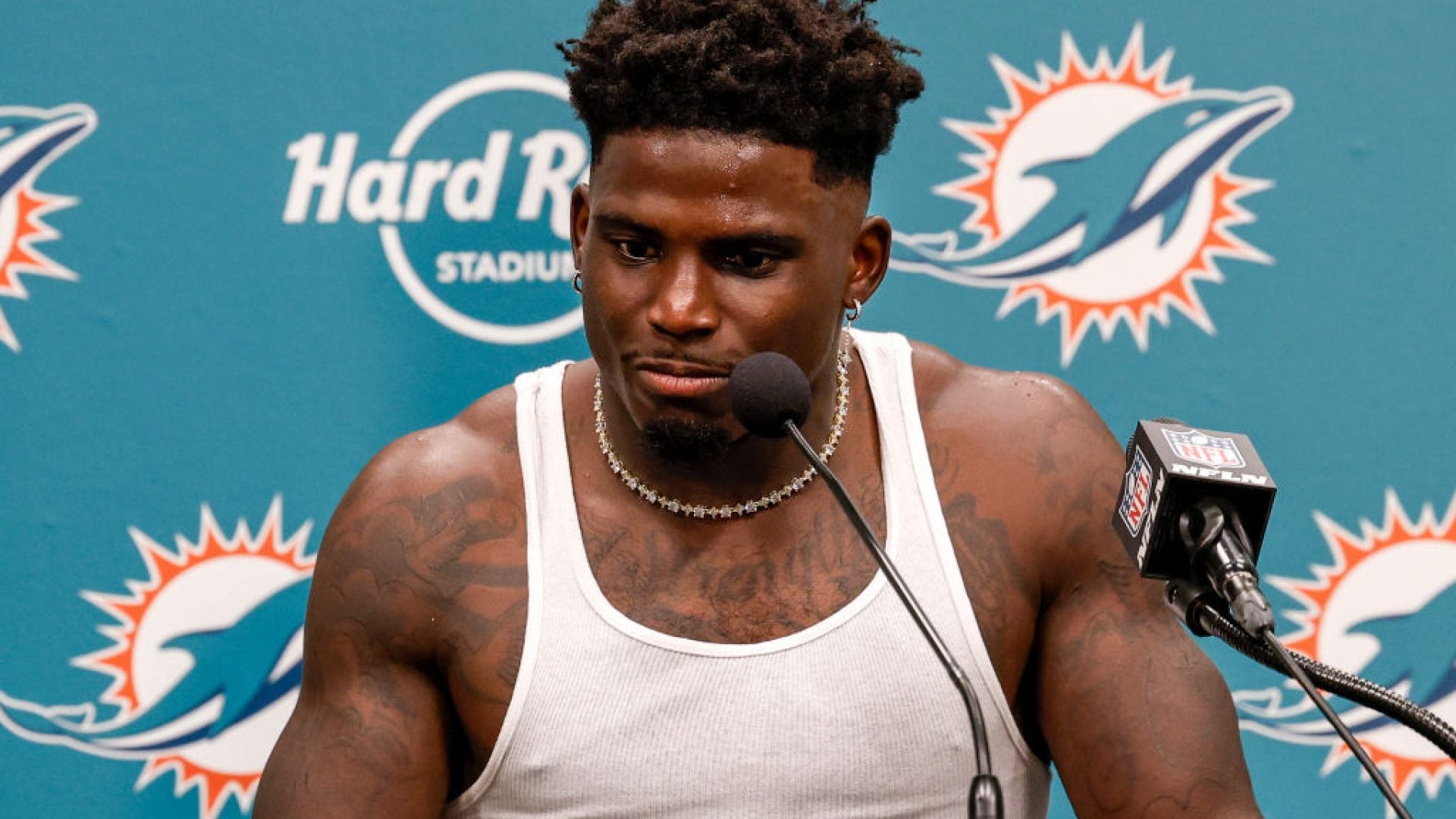 Miami police criticized for 'overly aggressive, violent' arrest of football star Tyreek Hill during traffic stop