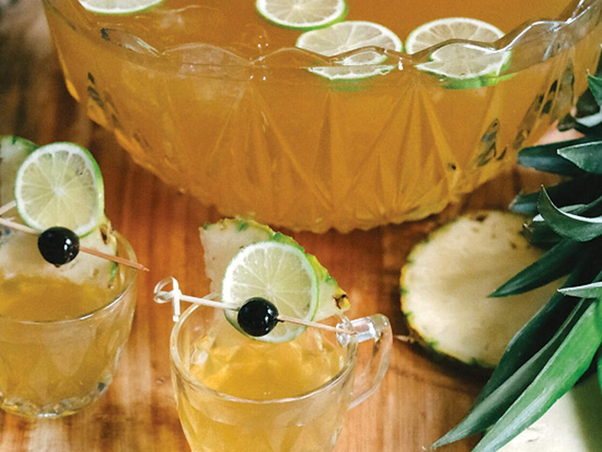 5 Delicious End Of Summer Cocktails To Sip On