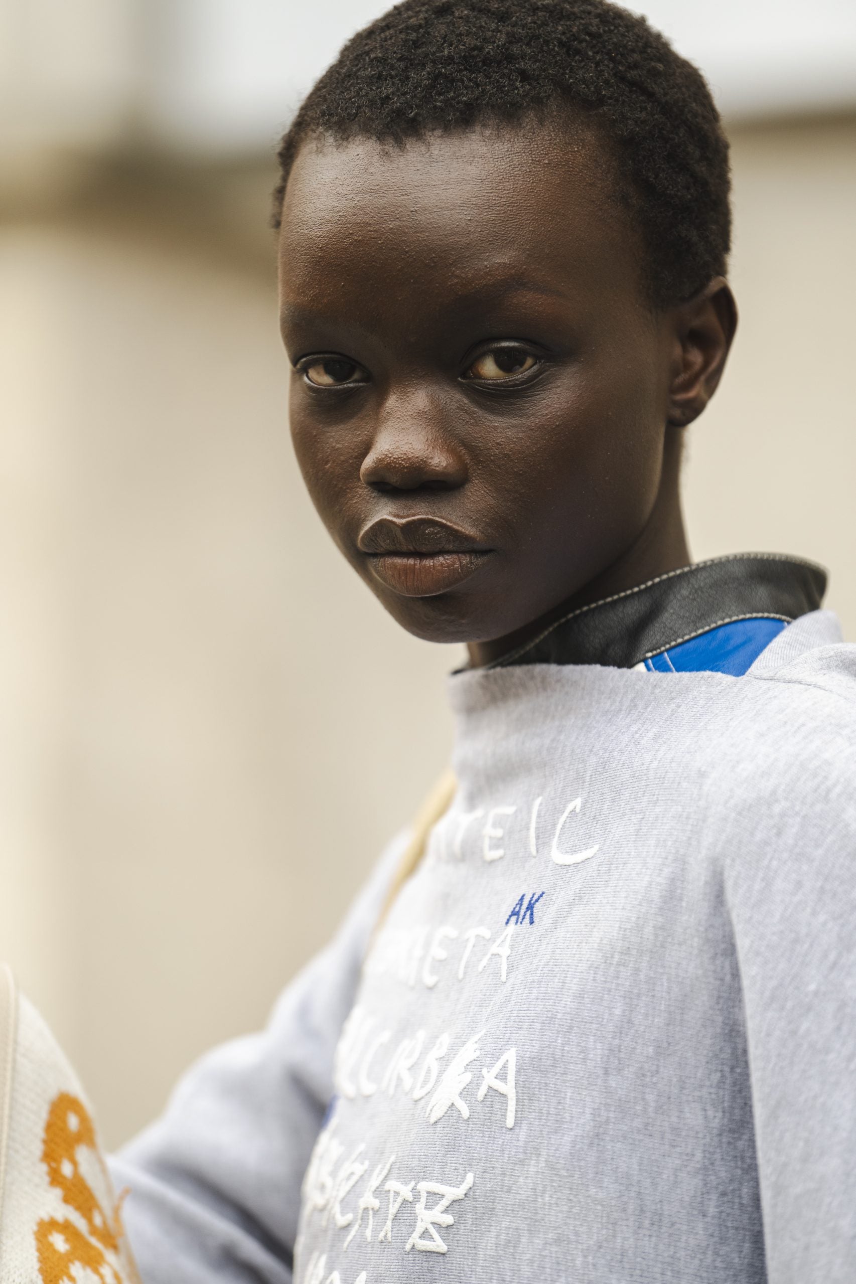 17 Best Beauty Street Style Moments From PFW SS25 Day 7