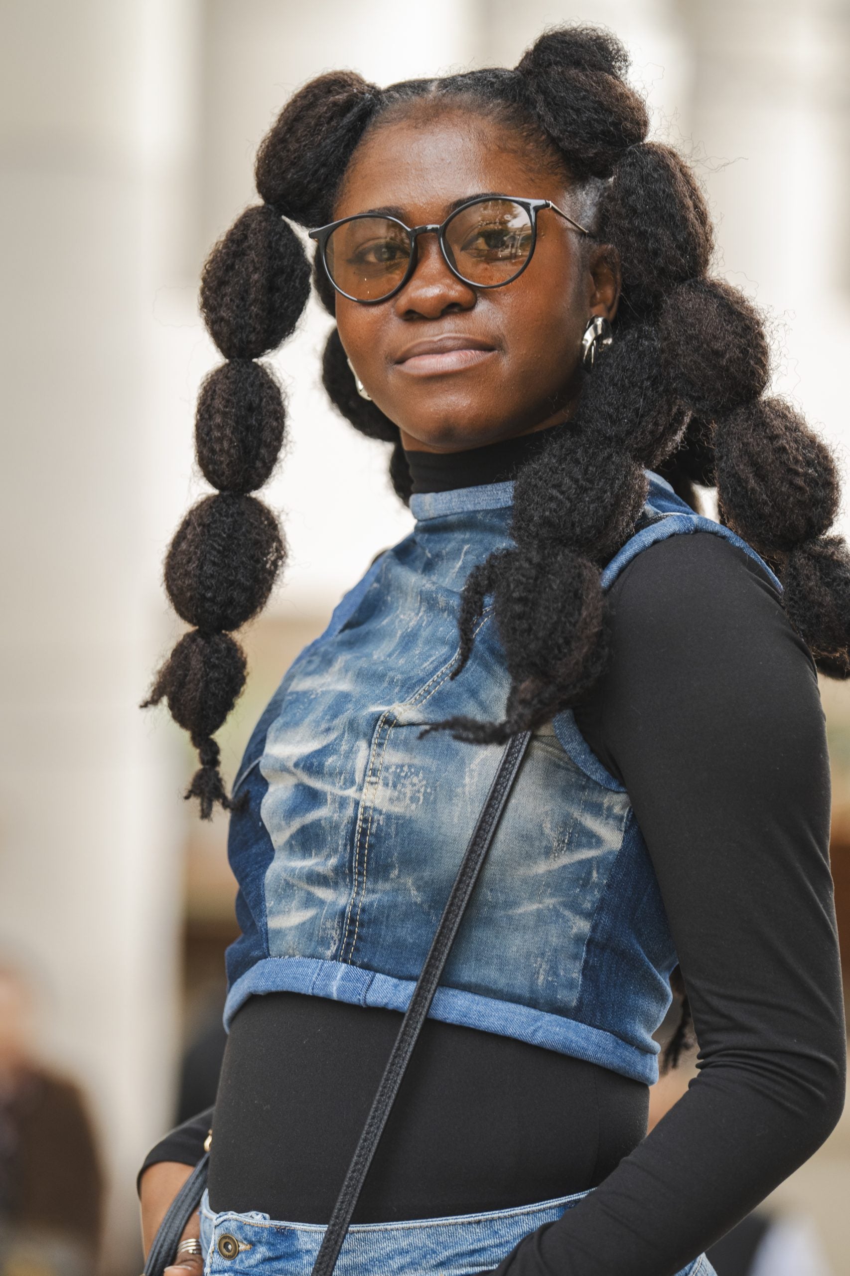 17 Best Beauty Street Style Moments From PFW SS25 Day 7