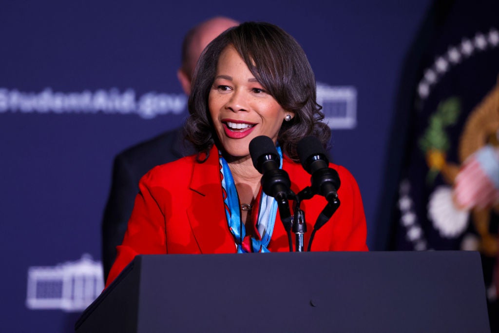 Lisa Blunt Rochester Makes History, Becomes Delaware's First Black Female Senator