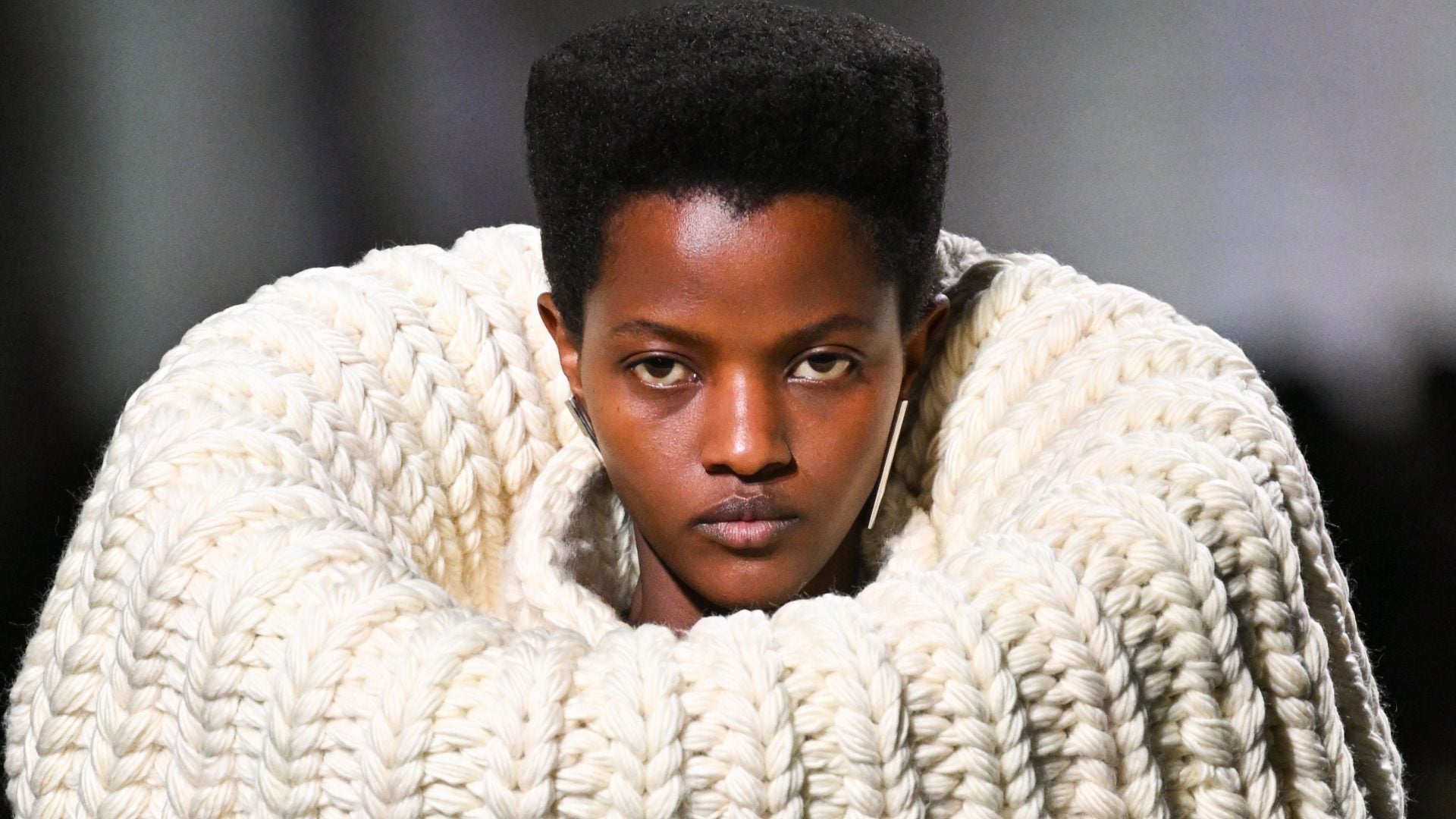 The Biggest Beauty Trends From Fashion Month's SS25 Season