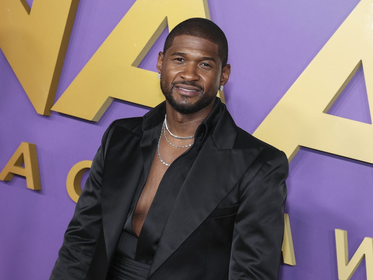 Eye Candy: 35 Fine Photos Of Usher Over The Years