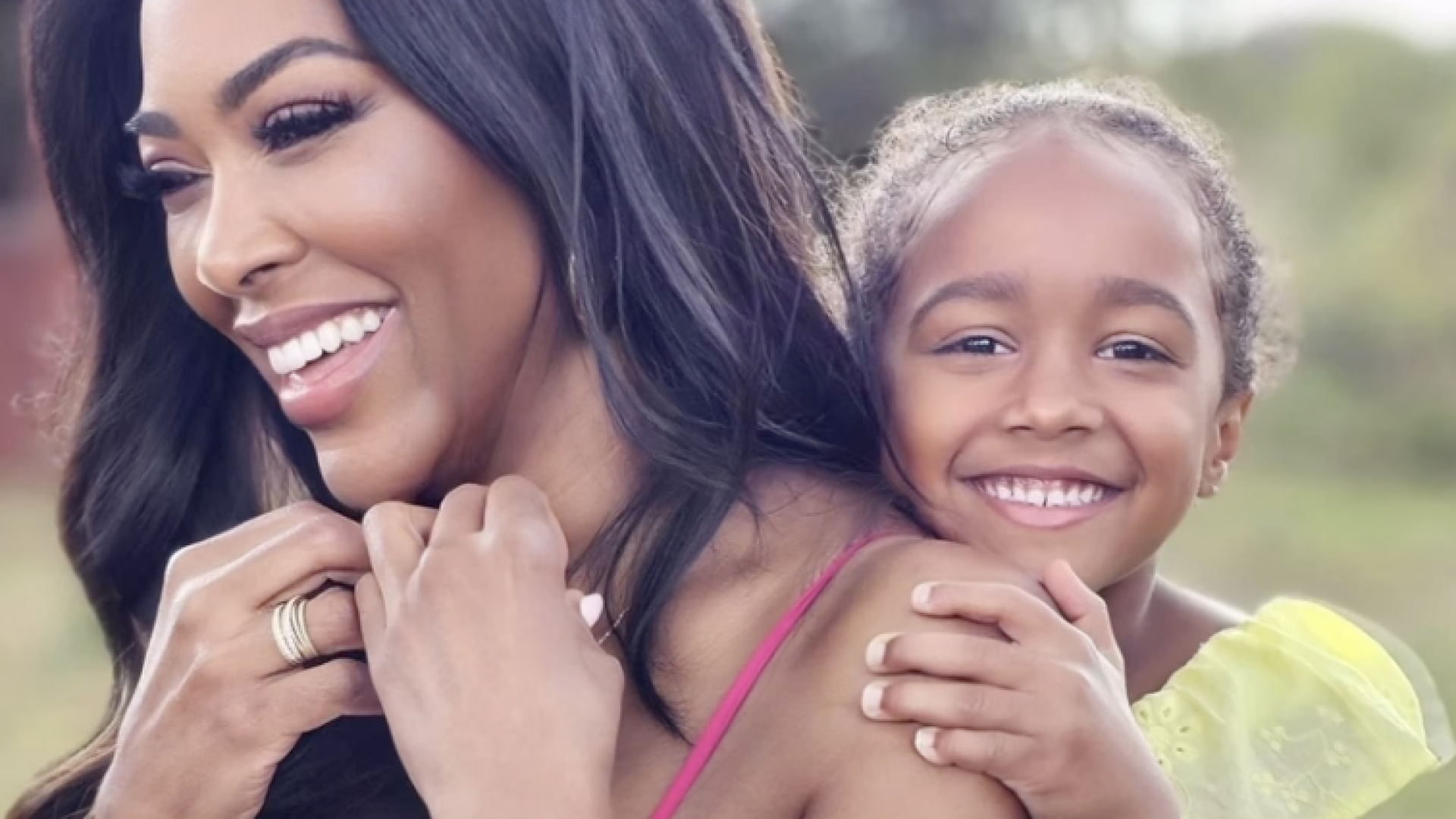 Kenya Moore And Daughter, Brooklyn, Go On An Adventurous Mother-Daughter Trip To Kenya!