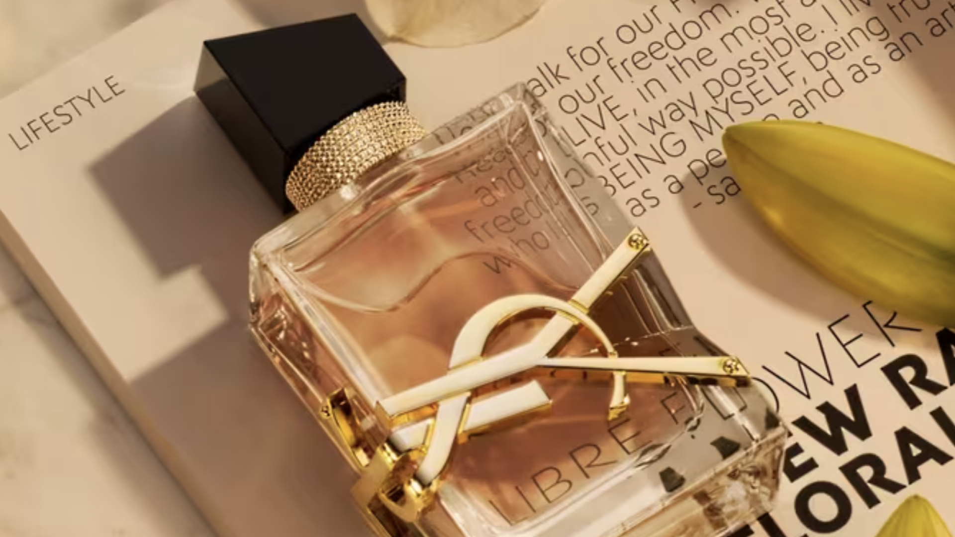 ESScent Of The Week: Meet The Sultry Summer Scent That's Perfect For Fall