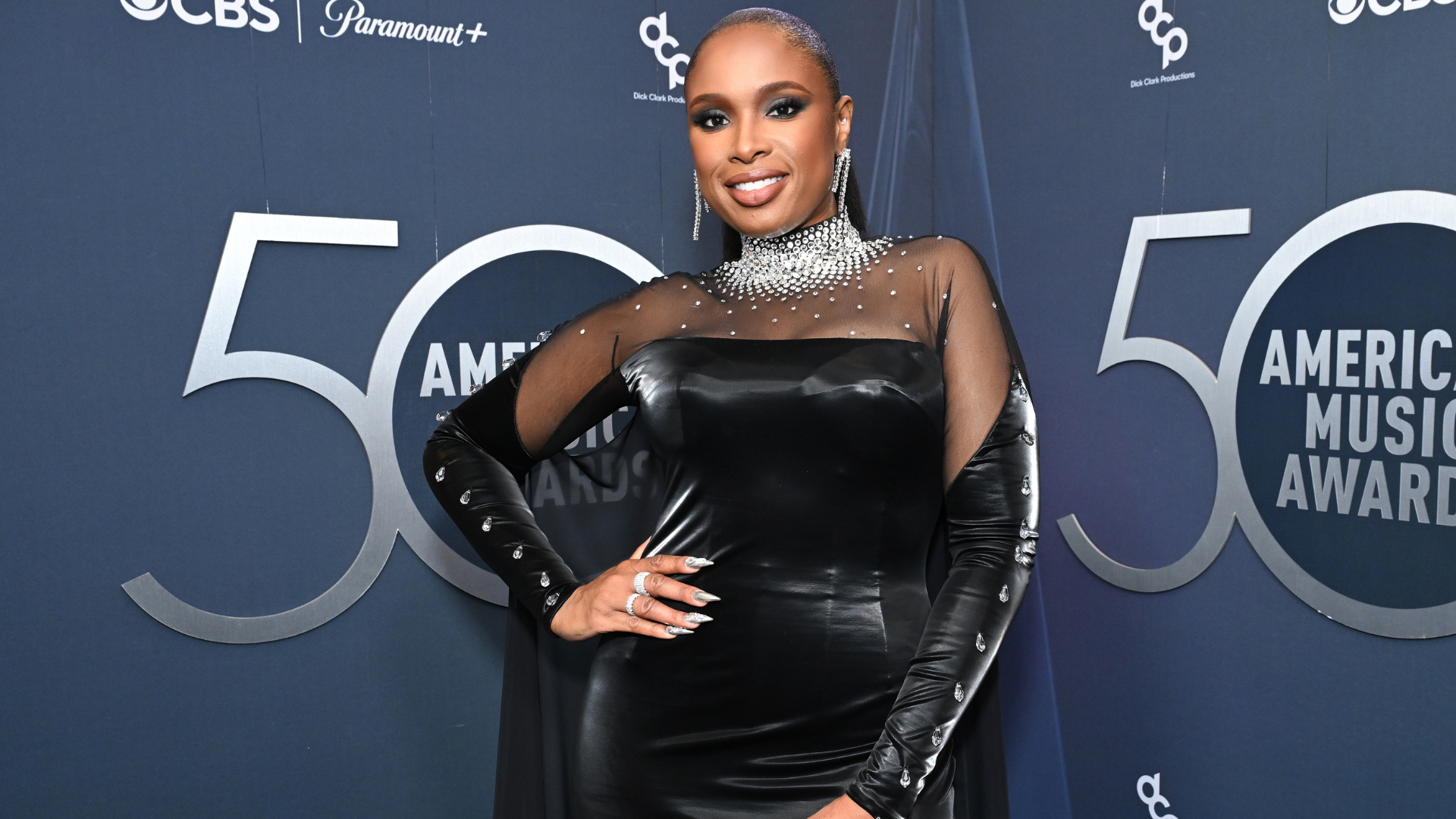 In Case You Missed It: Jennifer Hudson Performs In La Roxx, Meghan Markle Wears Carolina Herrera, And More