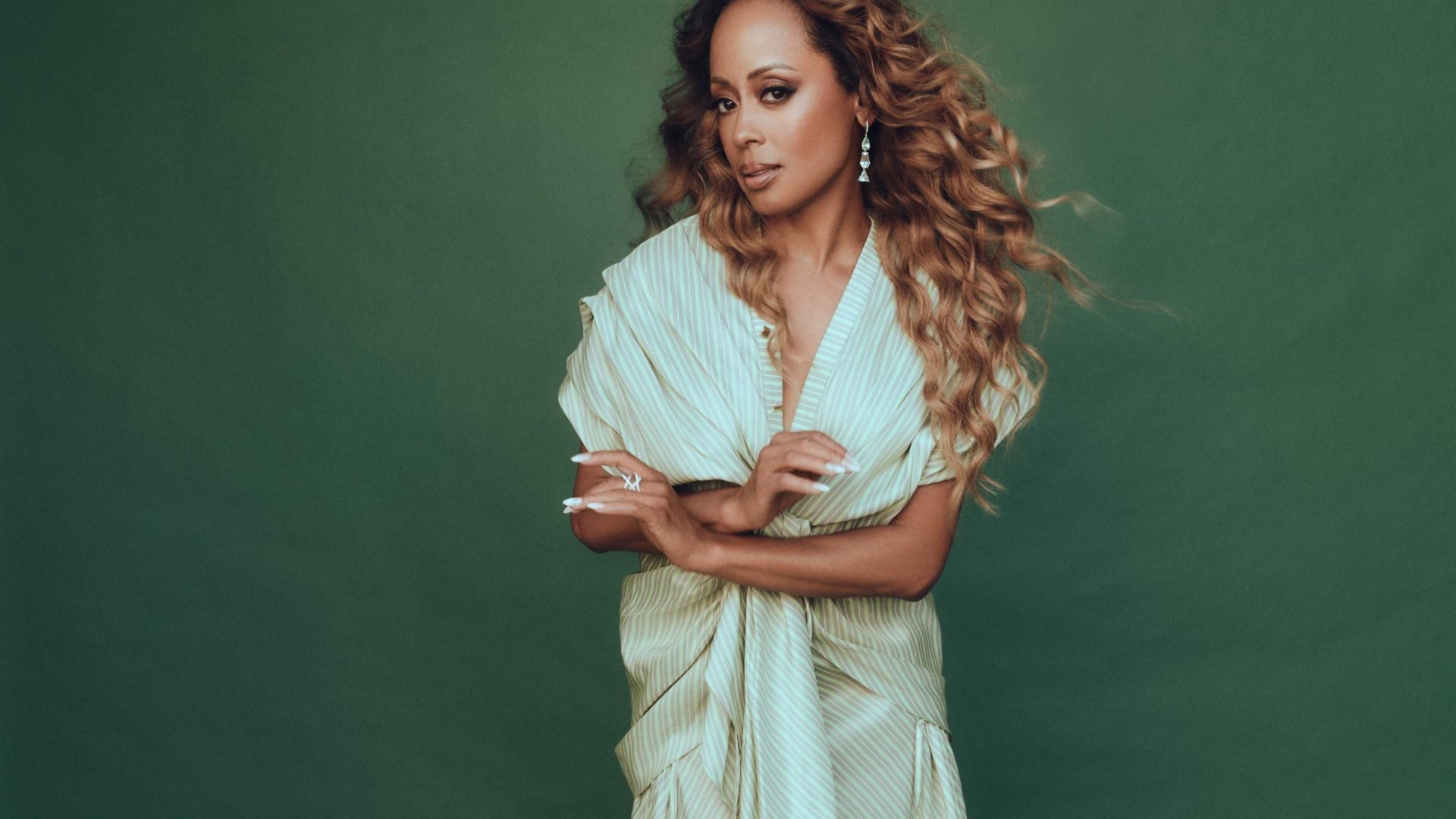 Mamas At Work: Essence Atkins On Her New Hit Show 'Poppa's House,' Single Motherhood, And Dating With Purpose At 52