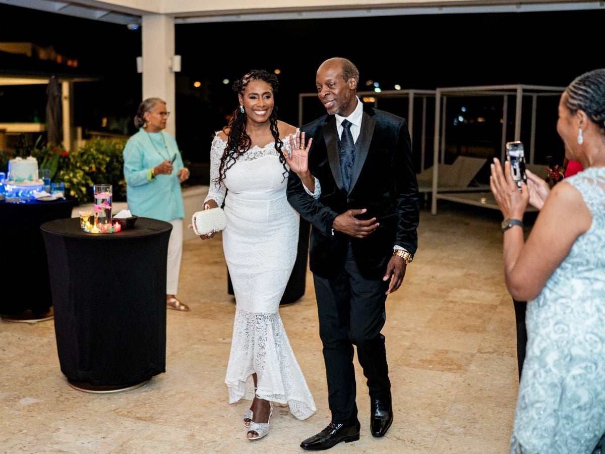 Bridal Bliss: Kim And Arthur Take Their Love Beneath The Waves In A Historic Underwater Wedding In Grenada