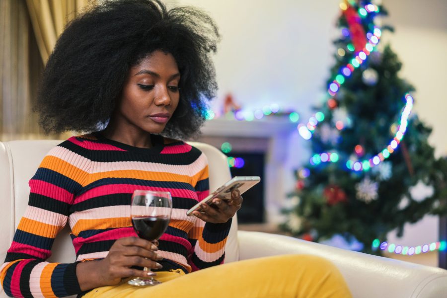 A Therapist On How To Navigate The Holiday Season Solo