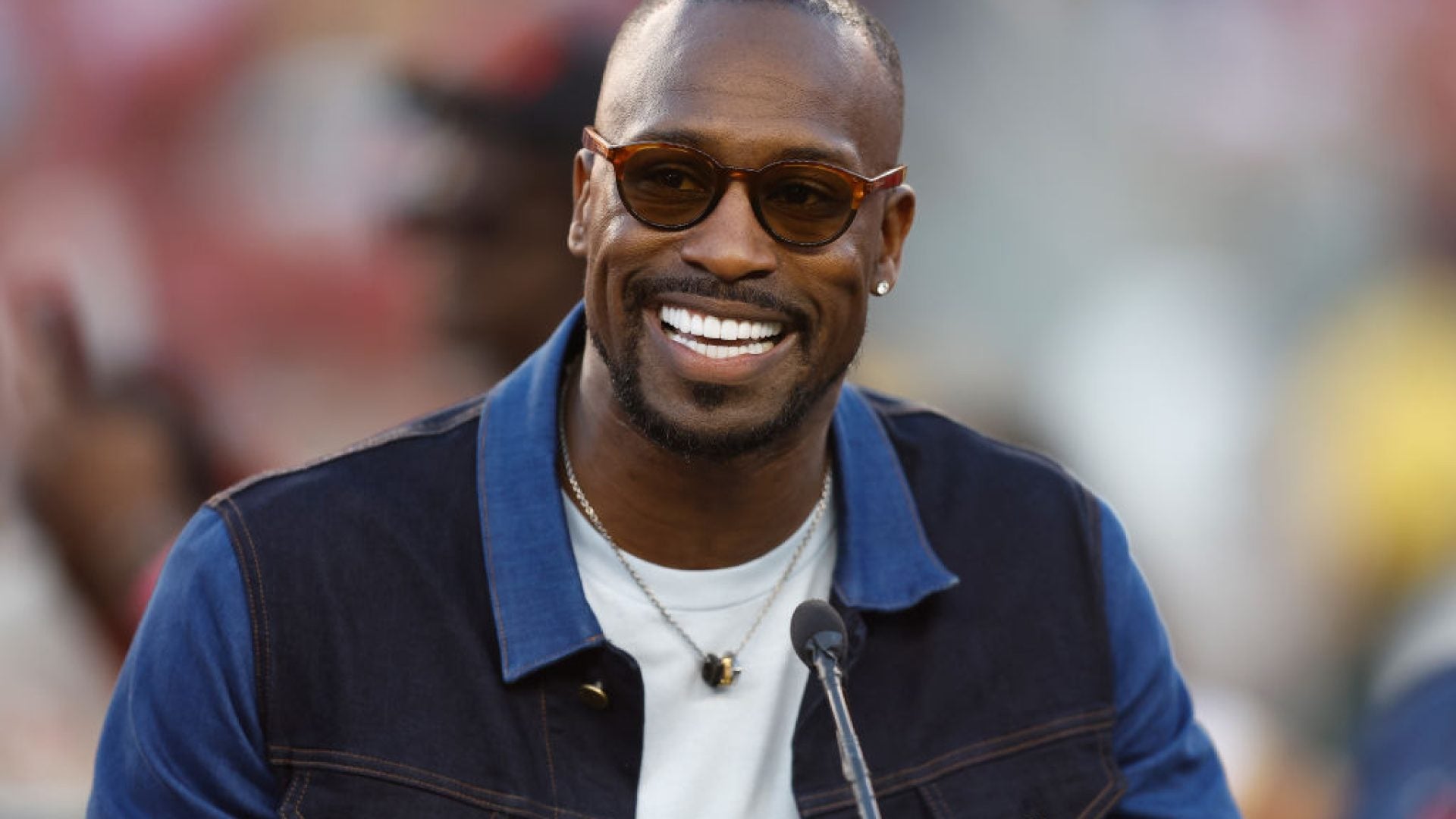 NFL Legend Vernon Davis Makes His Next Big Play: Investing In Women's Sports