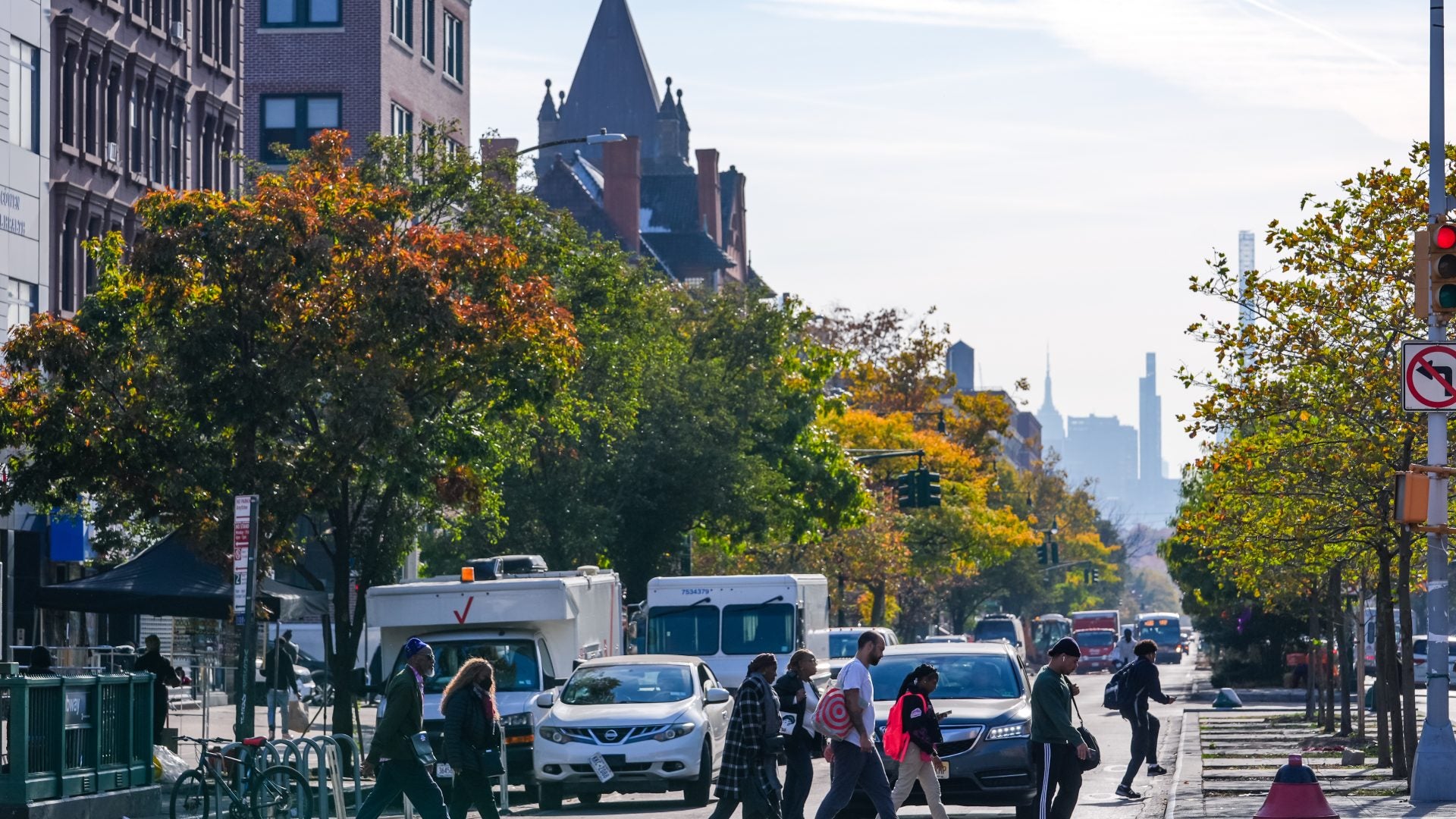 A Guide To Black-Owned Harlem: What To Do And Where To Go This Fall