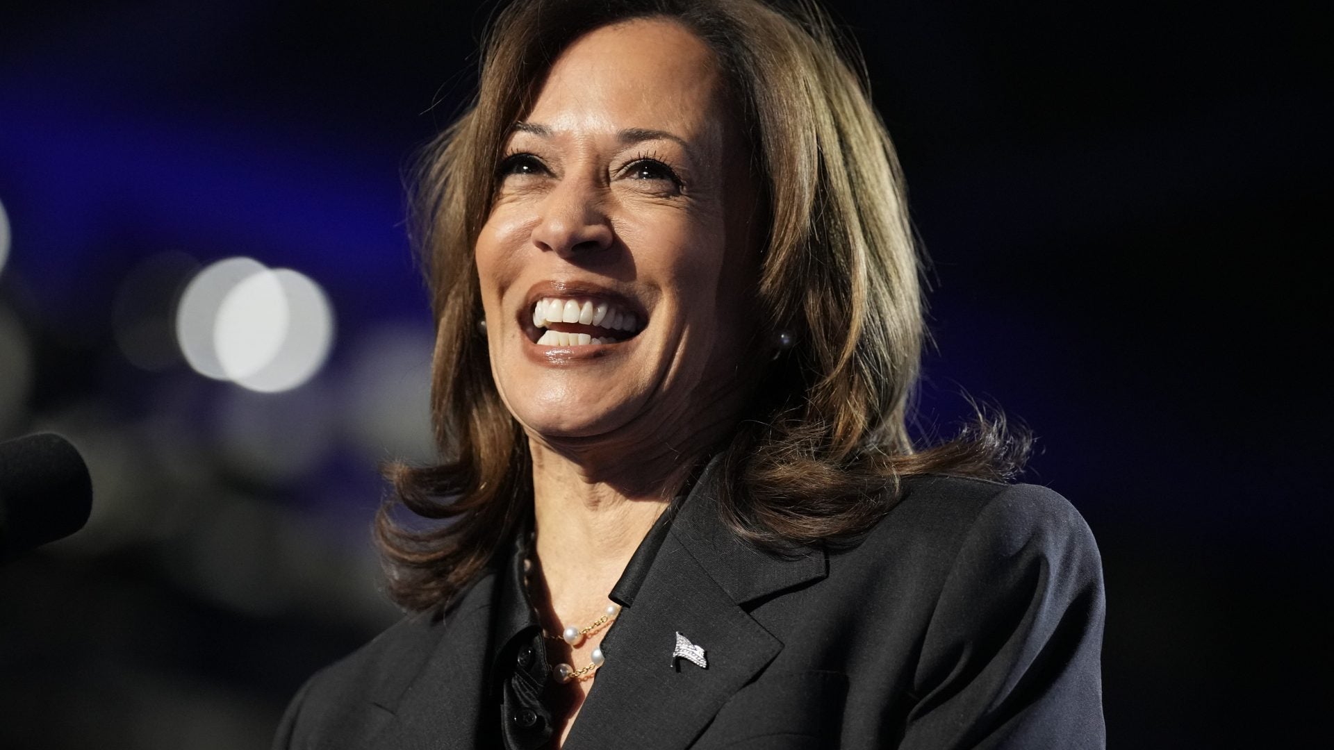 8 Times Kamala Harris Gave Us Beauty Inspiration